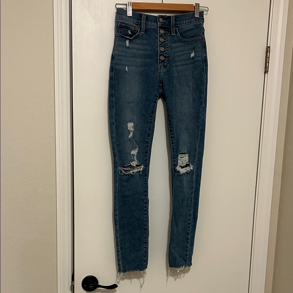 Lucky Brand Bridgette High Rise Skinny Distressed Blue Jeans with 5 buttons